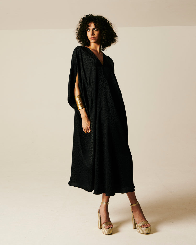 Selene caftan black silk