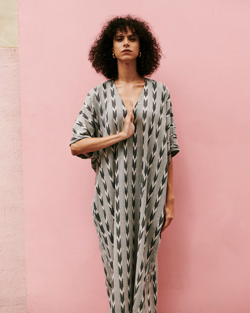 Mona long caftan in Ikat print